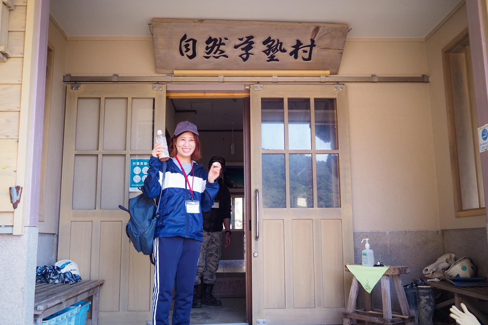 木造校舎を再利用した「野崎島自然学塾村」でノスタルジックなひと時を-0