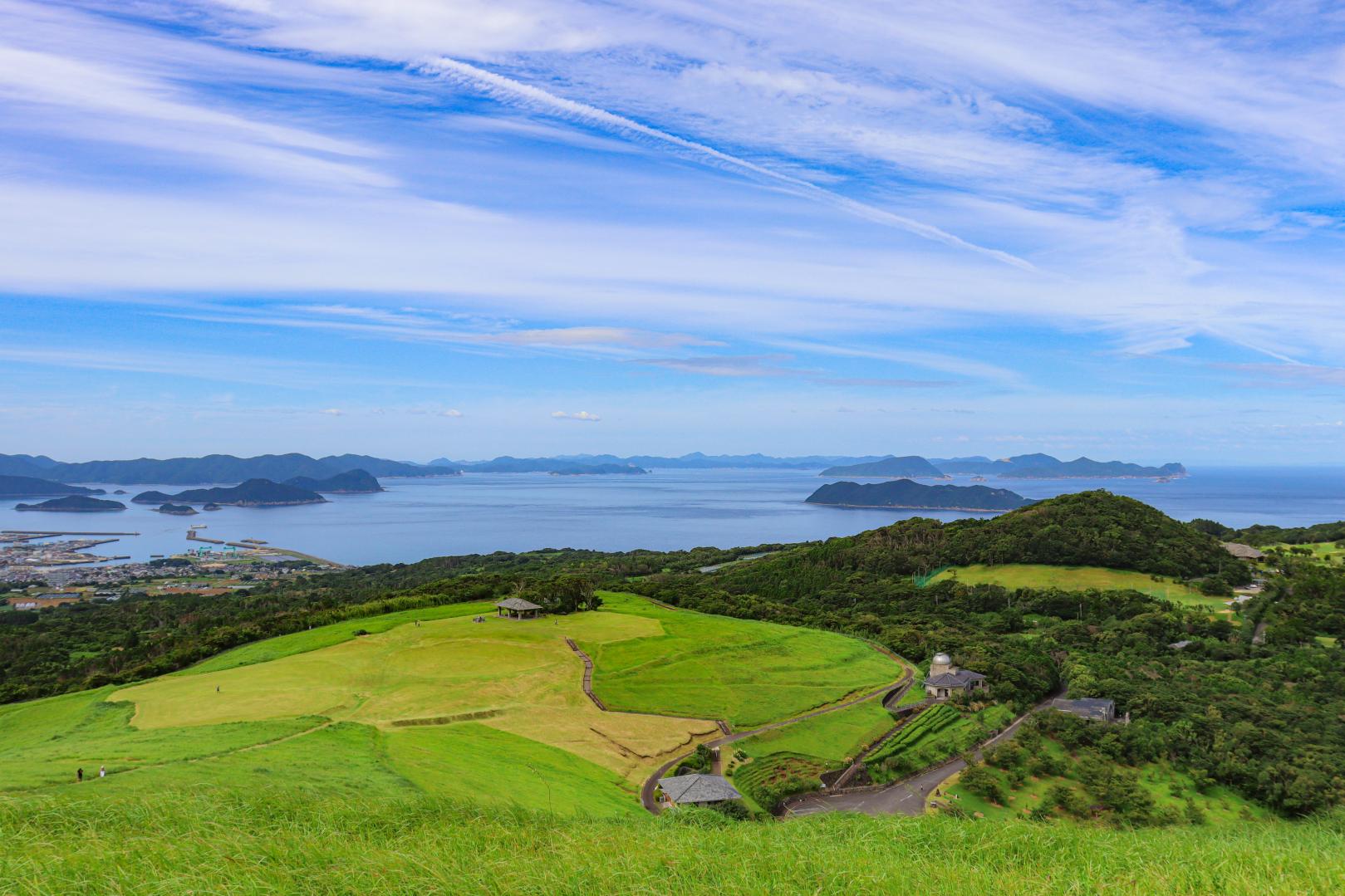 五島】福江島のシンボル「鬼岳」山が魅せる変化と楽しみ方＜春・夏編＞ | わたしがえらぶ長崎のお気に入り Tabi Note | 【公式】長崎観光/旅行ポータルサイト  ながさき旅ネット