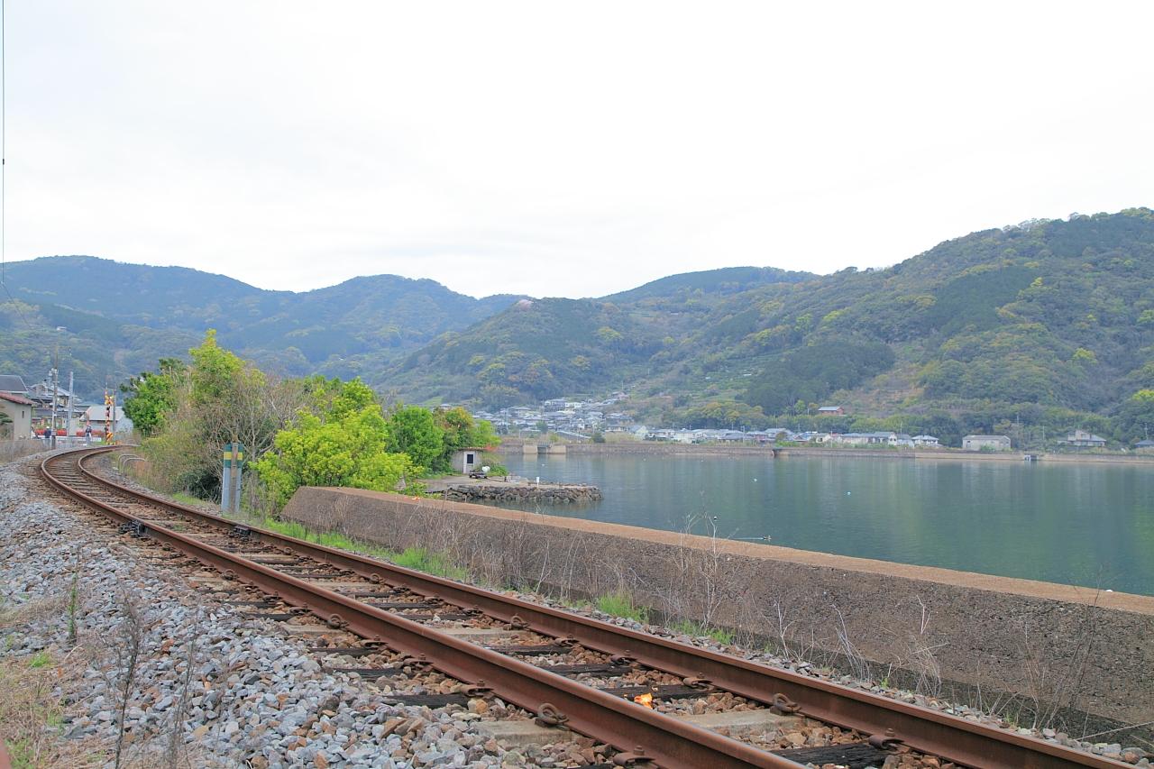 無人駅の「東園（ひがしその）駅」-0