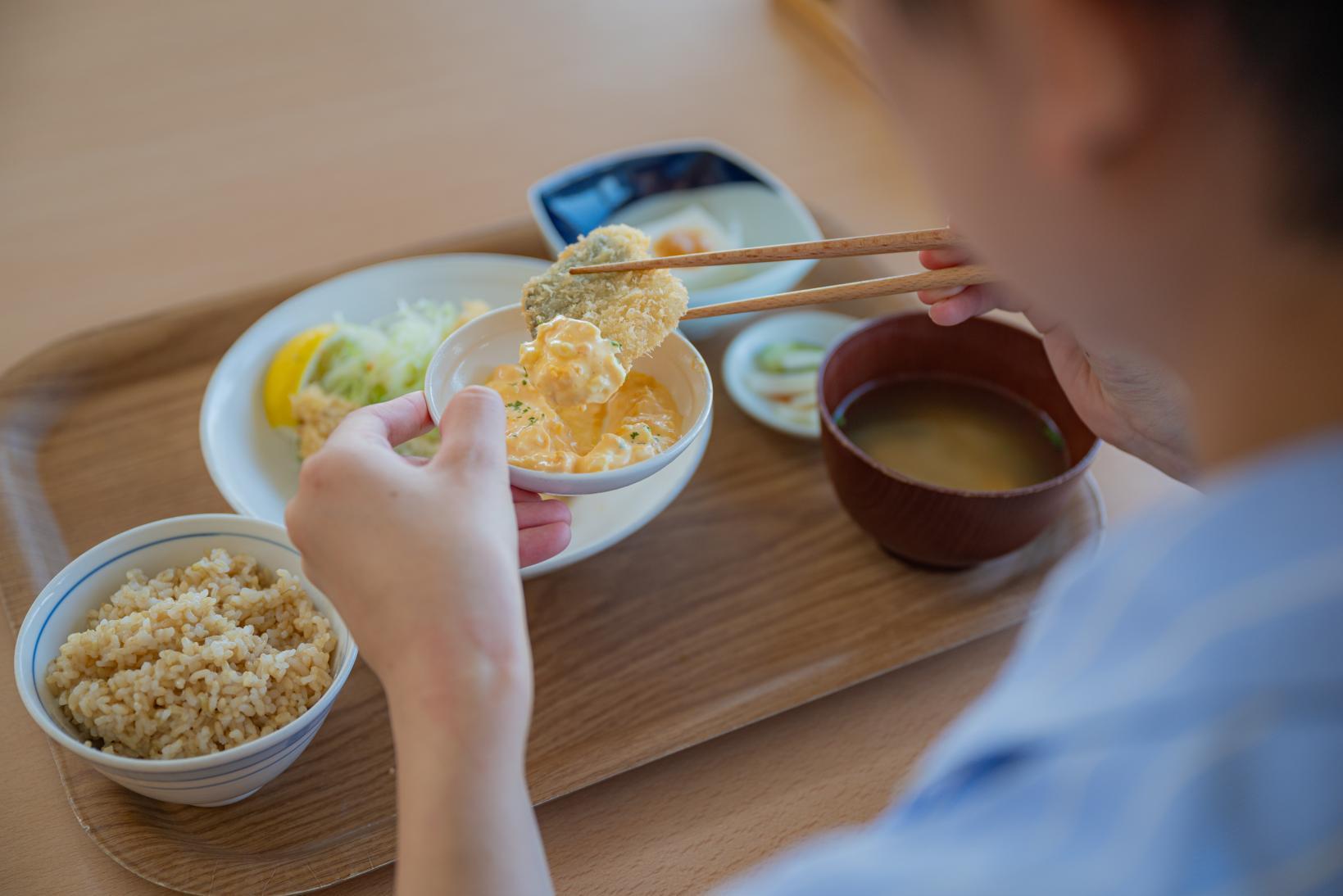 旅の楽しみは朝ごはん「もったいない食堂」-1