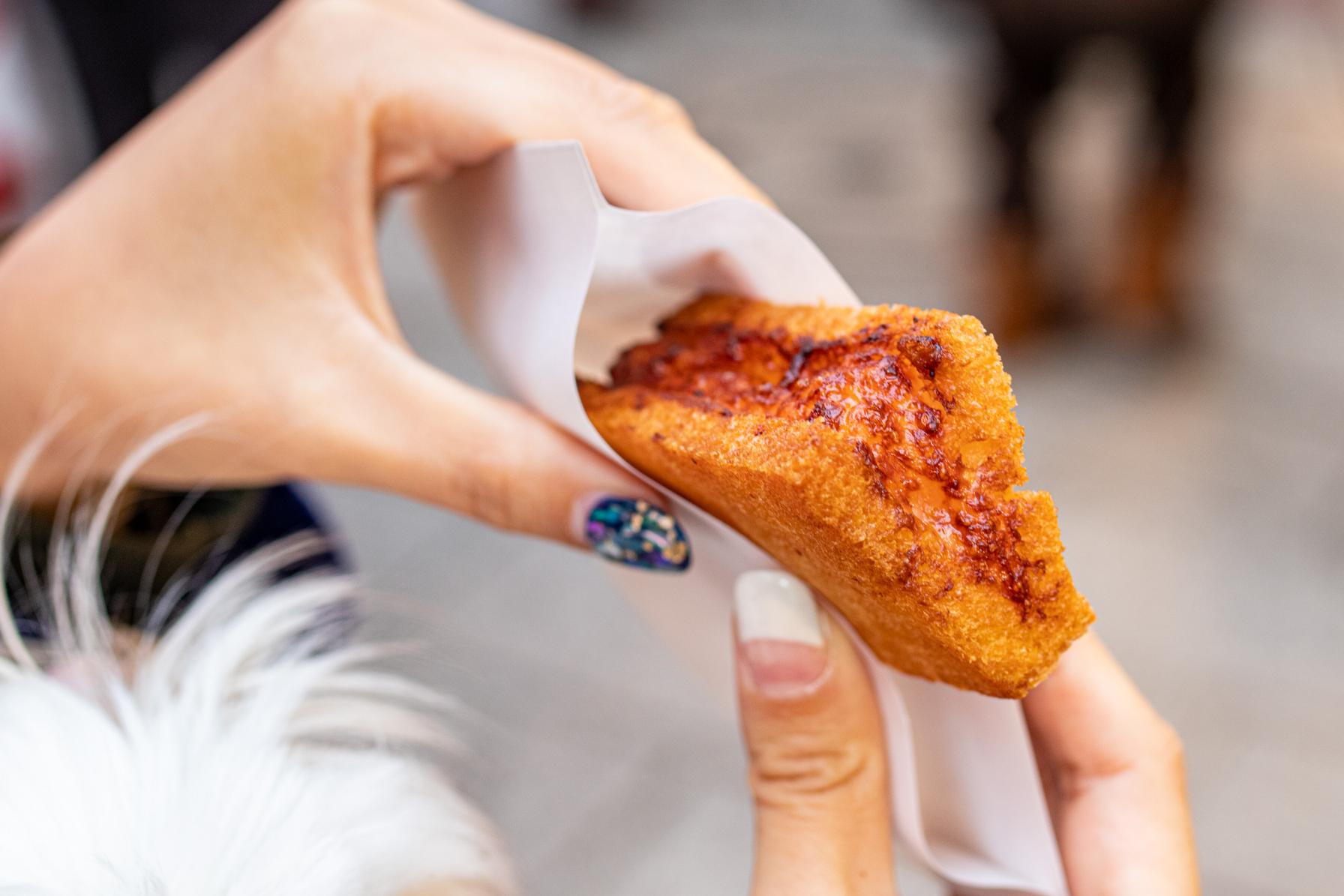 Hatoshi (deep-fried bread stuffed with shrimp or fish paste)-1