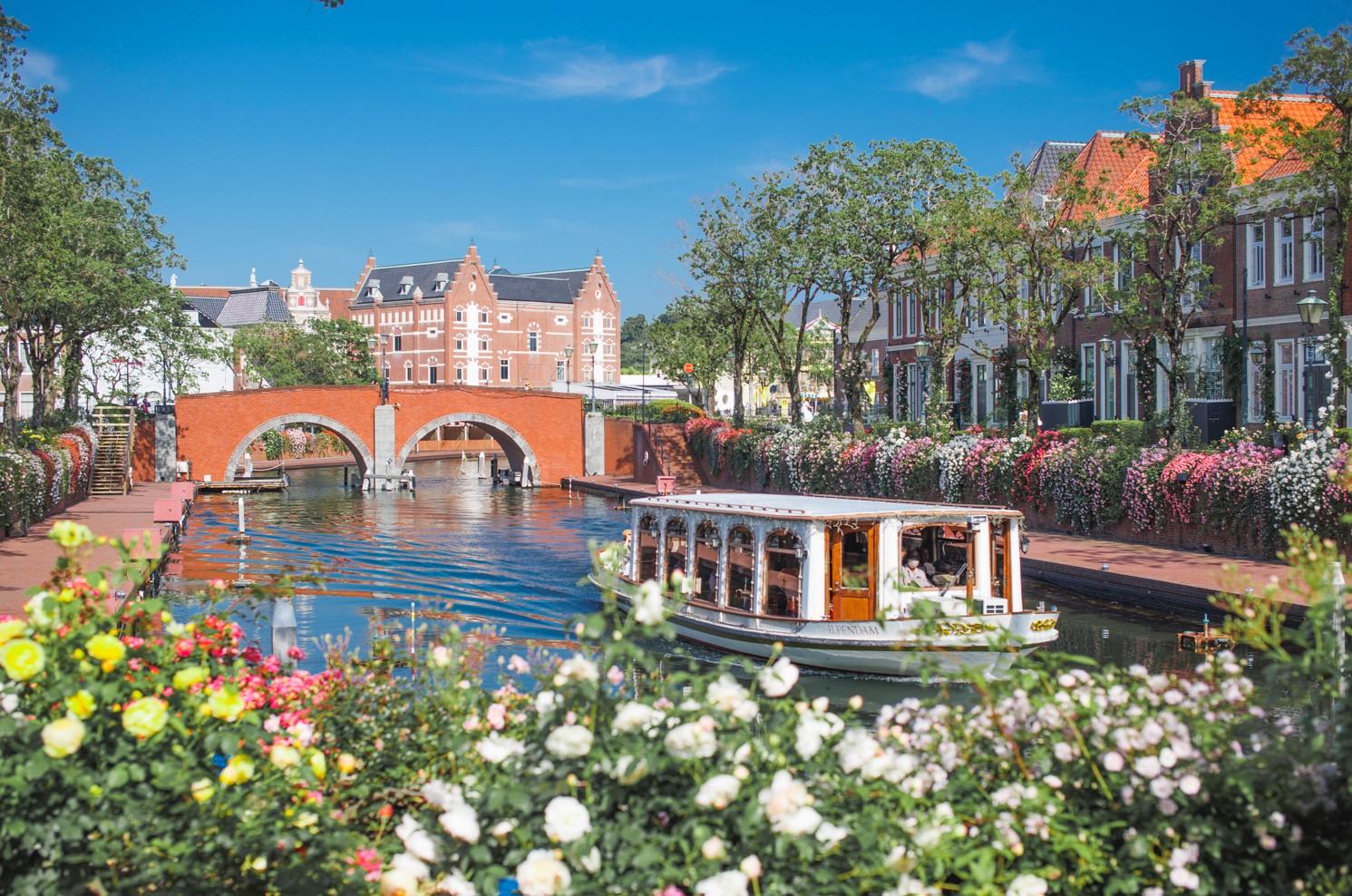 Huis Ten Bosch One-Million Rose Festival-1