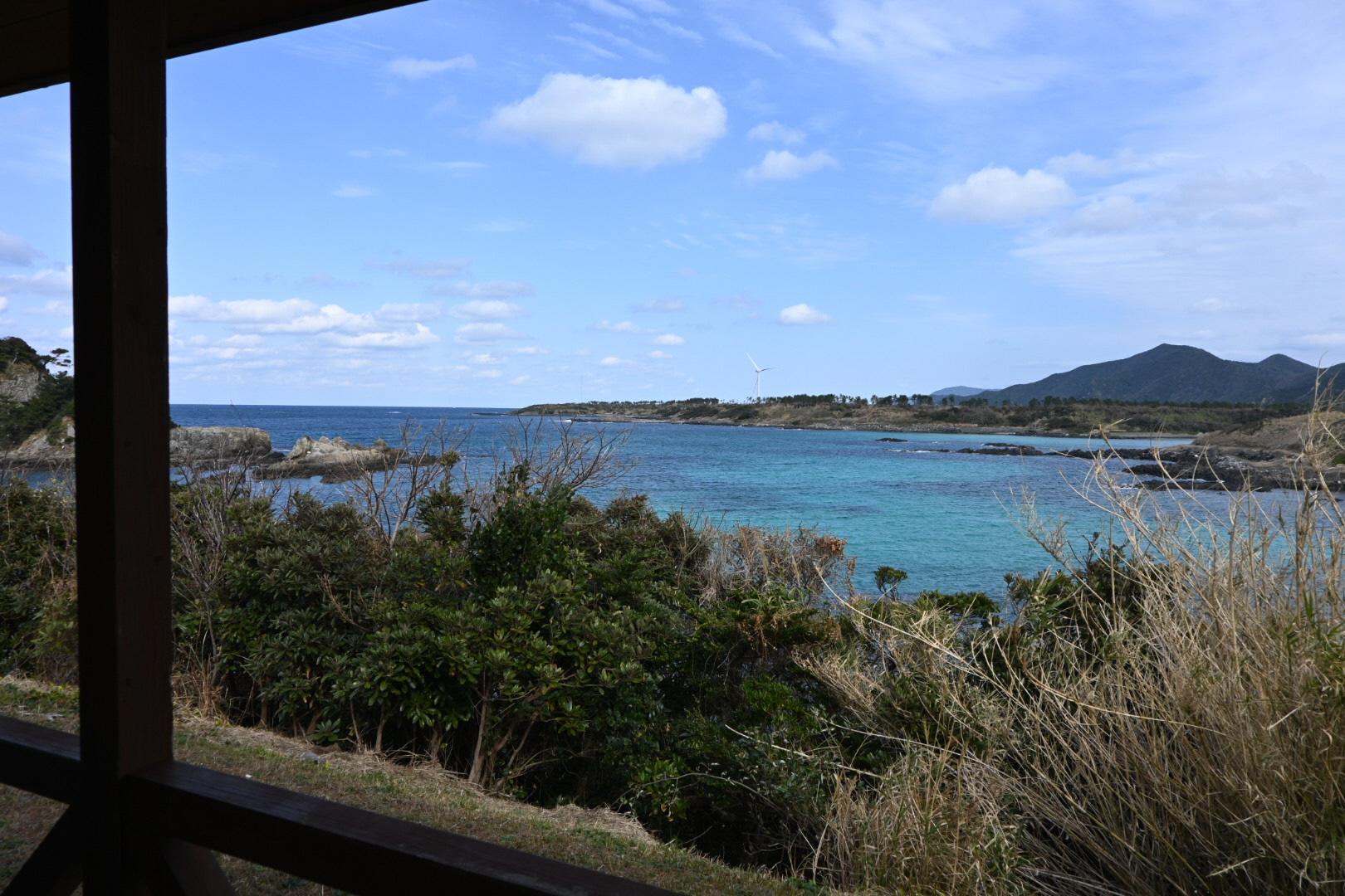 魚津ヶ崎公園キャンプ場・バンガロー-5