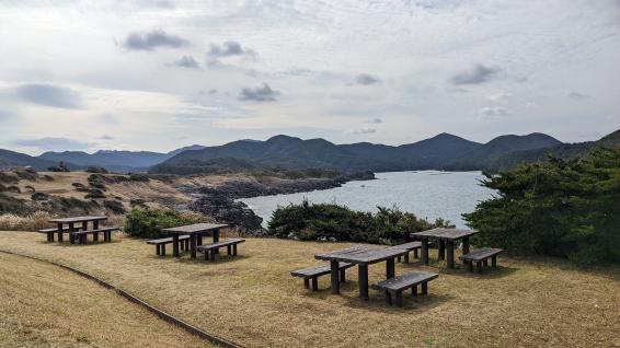 魚津ヶ崎公園キャンプ場・バンガロー-7