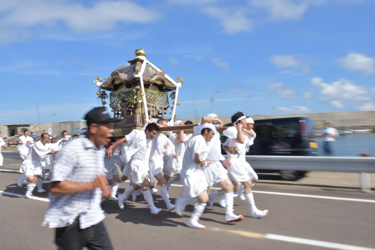 【宇久島】神島神社例大祭（おくんち）-1