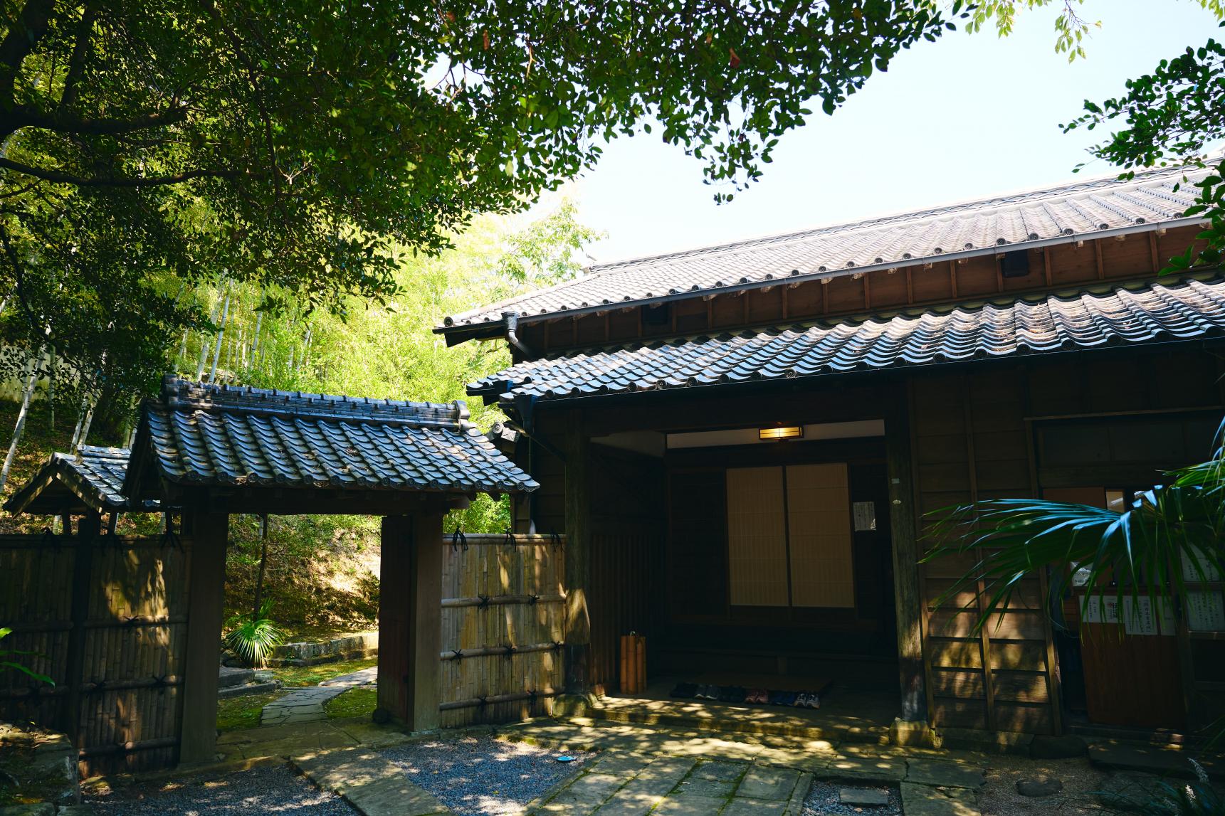 The Former Goto Lord's Residence and Garden-1