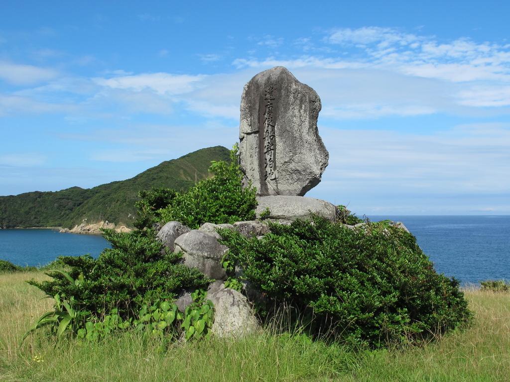 魚津ヶ崎公園 キャンプ場 スポット 公式 長崎しま旅行こう 長崎の島々の観光 旅行情報ならココ